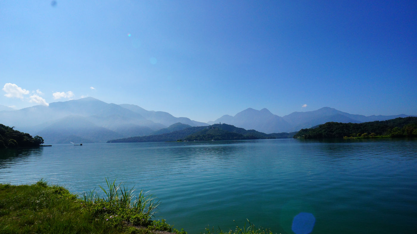清晨的日月潭